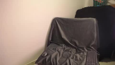 Snapshot of natyscoth chatting on 03/07/25, 03:29      online show from 03/07/25, 03:29