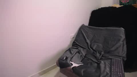 Snapshot of natyscoth chatting on 03/08/25, 12:55      online show from 03/08/25, 12:55