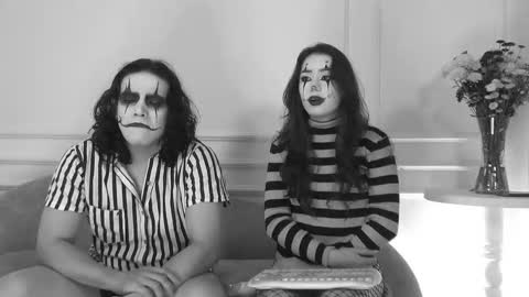 Snapshot of natysnow chatting on 09/09/25, 12:43 IG nattichips online show from 09/09/25, 12:43