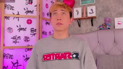 Christopher  Chris online show from 02/17/26, 01:18