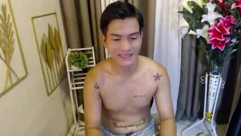 Snapshot of naughty_angelo chatting on 04/15/26, 06:09 naughty_angelo online show from 04/15/26, 06:09
