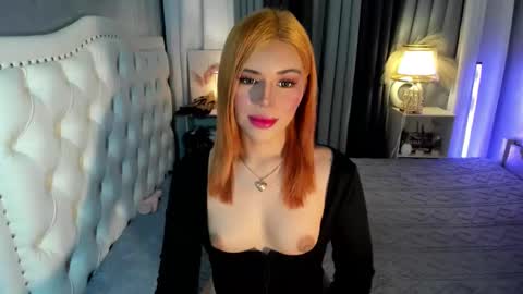 Anna online show from 10/12/25, 01:26