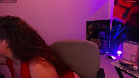 Snapshot of naughty_butt chatting on 05/05/26, 03:14 Megan online show from 05/05/26, 03:14