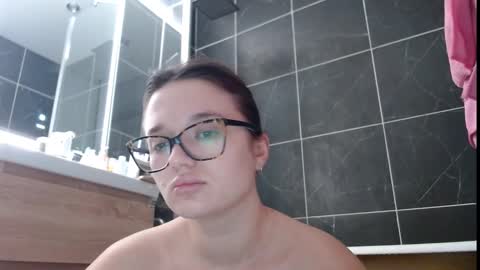 Snapshot of naughty_christie chatting on 01/10/25, 02:57 Chris Carrie online show from 01/10/25, 02:57