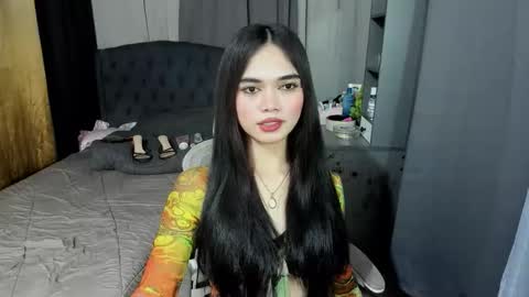 Snapshot of naughty_emmats chatting on 04/25/26, 02:14 emma online show from 04/25/26, 02:14