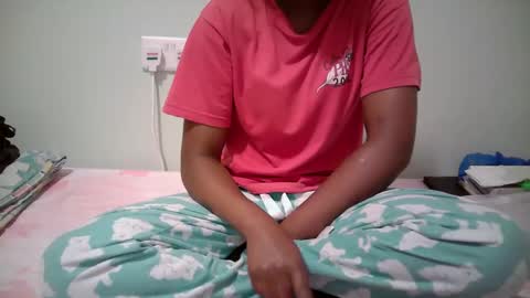 Snapshot of naughty_kesh chatting on 04/19/26, 06:10 kesh online show from 04/19/26, 06:10
