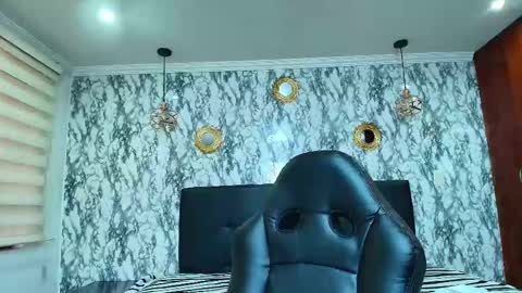 Kitten online show from 02/22/25, 02:08