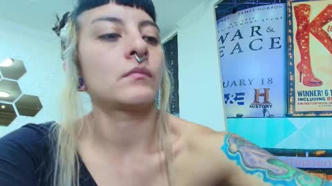 Kitten online show from 03/05/25, 01:28