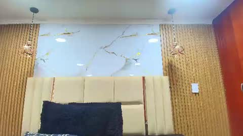 Kitten online show from 07/11/26, 11:13