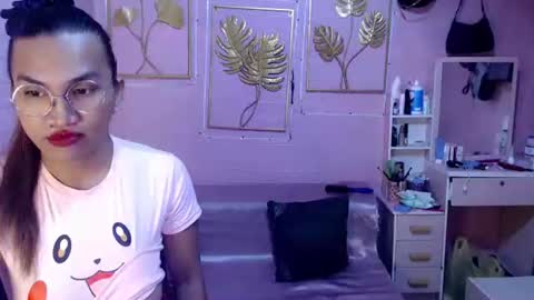 naughty_lorien143 online show from 10/26/25, 10:21