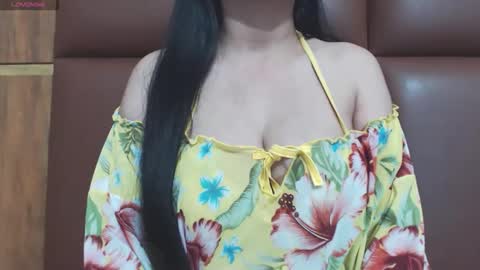Snapshot of naughty_love489696 chatting on 05/06/26, 05:40 riya online show from 05/06/26, 05:40