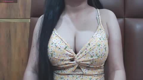 Snapshot of naughty_love489696 chatting on 06/29/26, 05:35 riya online show from 06/29/26, 05:35