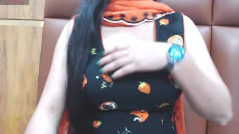Snapshot of naughty_love489696 chatting on 07/09/26, 06:01 riya online show from 07/09/26, 06:01