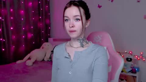 Snapshot of naughty_mablee chatting on 10/29/25, 12:24 Mable online show from 10/29/25, 12:24