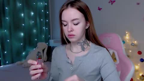 Snapshot of naughty_mablee chatting on 12/16/25, 02:16 Mable online show from 12/16/25, 02:16