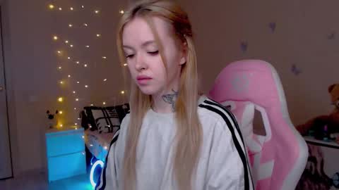 Mable online show from 03/21/26, 01:32