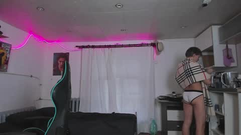 Nik online show from 01/08/25, 11:54