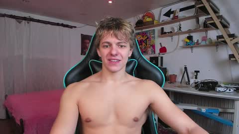 Nik online show from 01/28/25, 06:28