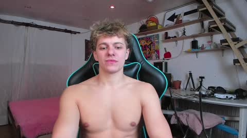 Nik online show from 01/30/25, 09:04