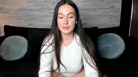 Elena online show from 04/07/26, 11:04