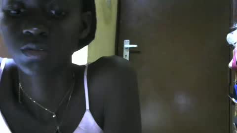 Snapshot of naughty_sandrah chatting on 01/31/25, 06:14 naughty_sandrah online show from 01/31/25, 06:14