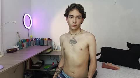naughty_thompson1 online show from 03/19/26, 02:59
