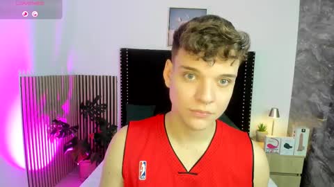 Noah online show from 10/10/25, 11:53