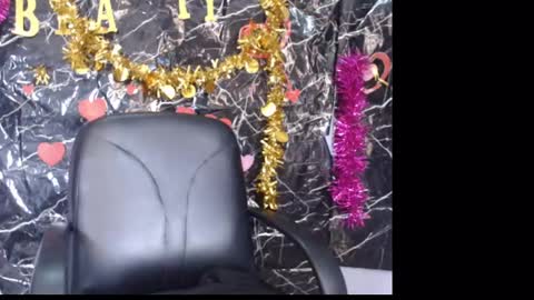 Snapshot of naughty_xxbunny chatting on 01/23/25, 12:52 beauty online show from 01/23/25, 12:52