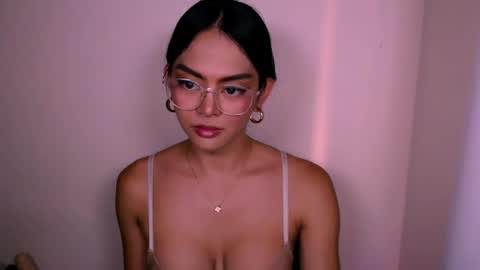 NaughtyAurora online show from 04/24/26, 09:45