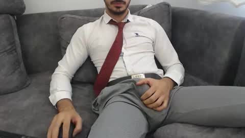 Snapshot of naughtyb00yy chatting on 09/12/25, 09:09 naughty pervert masterboy online show from 09/12/25, 09:09