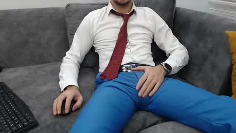 Snapshot of naughtyb00yy chatting on 01/15/26, 07:06 naughty pervert masterboy online show from 01/15/26, 07:06