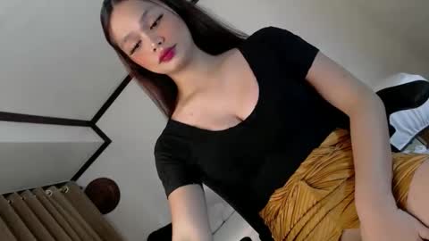 Snapshot of naughtybella_ chatting on 01/18/26, 10:30 bella online show from 01/18/26, 10:30