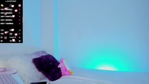      online show from 11/08/25, 11:14