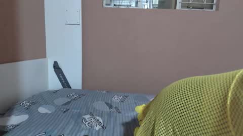 NaughtyCakexxxx online show from 12/02/25, 05:46