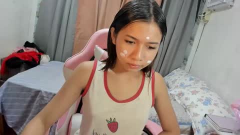 naughtychen18 online show from 11/18/25, 10:41