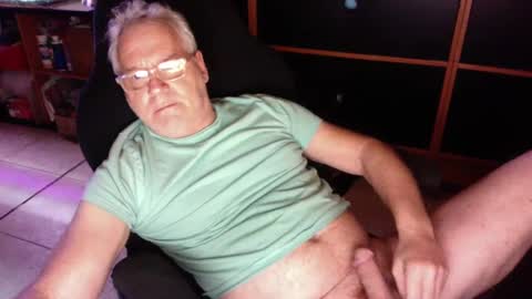 Snapshot of naughtydaddyla chatting on 12/16/24, 02:57 naughtydaddyla online show from 12/16/24, 02:57