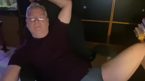 Snapshot of naughtydaddyla chatting on 02/17/25, 02:20 naughtydaddyla online show from 02/17/25, 02:20