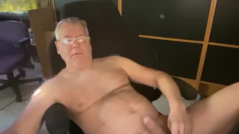 Snapshot of naughtydaddyla chatting on 02/23/25, 08:44 naughtydaddyla online show from 02/23/25, 08:44