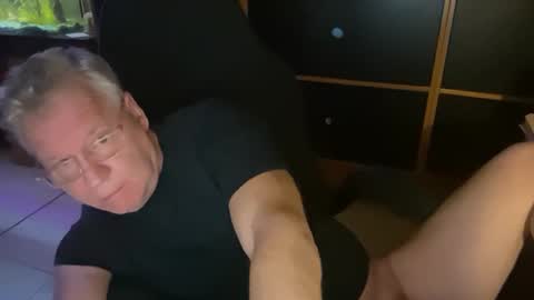 Snapshot of naughtydaddyla chatting on 02/26/25, 07:09 naughtydaddyla online show from 02/26/25, 07:09