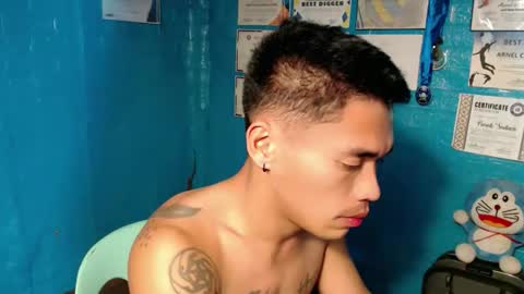 naughtyfuck_boy online show from 10/28/25, 01:47