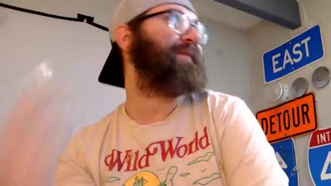 Snapshot of naughtyfucker4u269 chatting on 12/31/24, 10:34 INDY online show from 12/31/24, 10:34