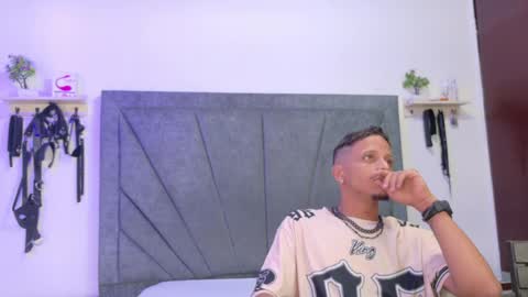 naughtyfusion_os online show from 04/09/26, 12:10