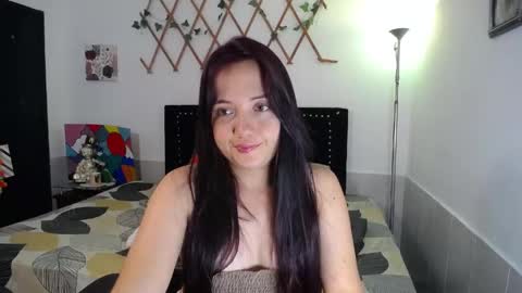 Valeria  online show from 06/01/26, 04:47