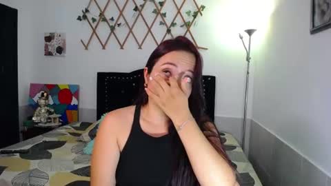 Snapshot of naughtygirl_mmm chatting on 07/02/26, 07:53 Valeria online show from 07/02/26, 07:53