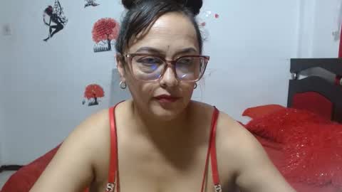 naughtygoddesss online show from 11/08/25, 04:34