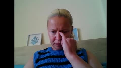 Snapshot of naughtyjennyblondeuk chatting on 04/26/26, 04:48 naughtyjennyblondeuk online show from 04/26/26, 04:48