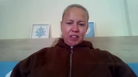 Snapshot of naughtyjennyblondeuk chatting on 05/07/26, 04:23 naughtyjennyblondeuk online show from 05/07/26, 04:23