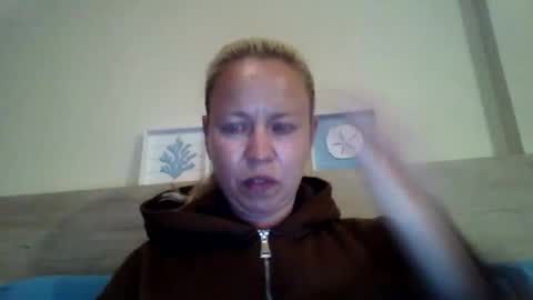 Snapshot of naughtyjennyblondeuk chatting on 05/08/26, 07:08 naughtyjennyblondeuk online show from 05/08/26, 07:08