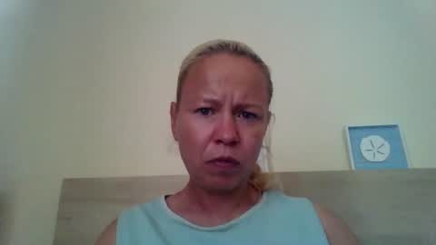 Snapshot of naughtyjennyblondeuk chatting on 05/13/26, 03:53 naughtyjennyblondeuk online show from 05/13/26, 03:53