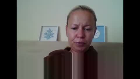 Snapshot of naughtyjennyblondeuk chatting on 05/17/26, 05:31 naughtyjennyblondeuk online show from 05/17/26, 05:31